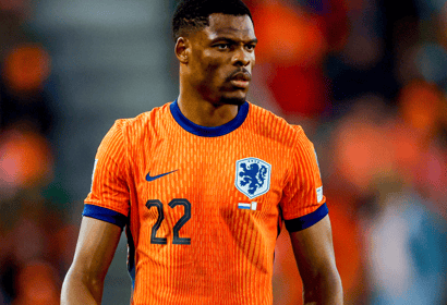 Denzel Dumfries in het shirt van het Nederlands elftal