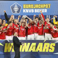 AZ wint bekerfinale