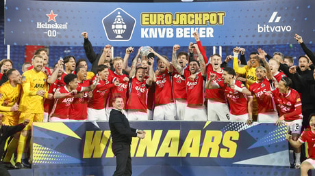 AZ wint bekerfinale