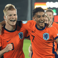 Oranje O19 viert feest