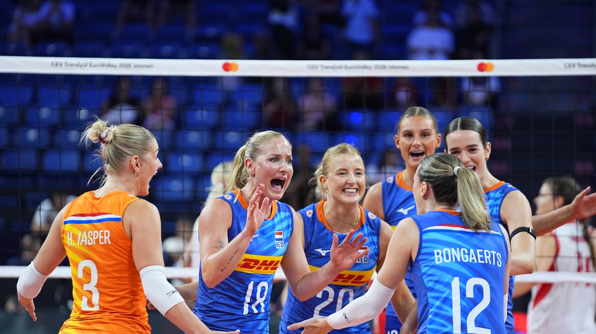 De Nederlandse volleybalsters zijn uitgeschakeld op het EK.