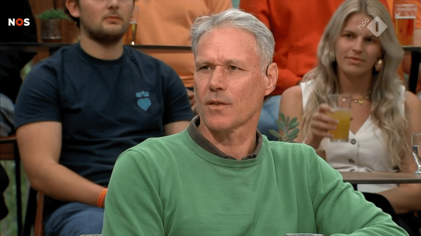 Marco van Basten bij Studio Fusball op de NOS