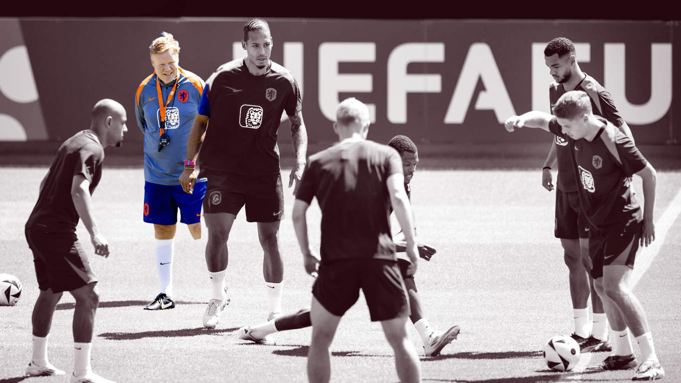 Het Nederlands elftal op een training in Wolfsburg