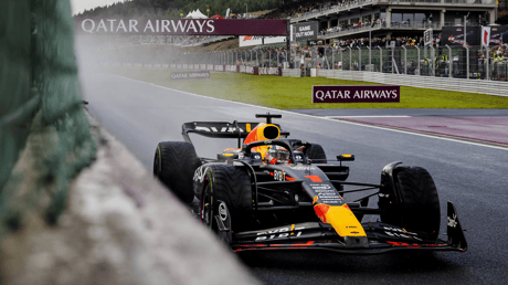 Max Verstappen op het circuit van Spa-Francorchamps