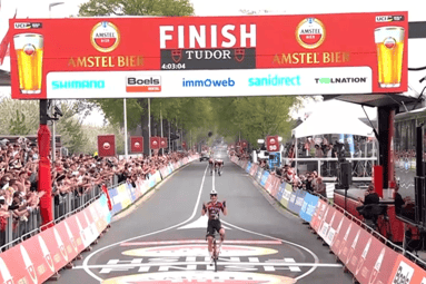 Mischa Bredewold wint de Amstel Gold Race