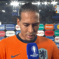 Virgil van Dijk na afloop van de nederlaag van Nederland tegen Engeland op het EK