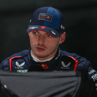 Max Verstappen wordt bestraft