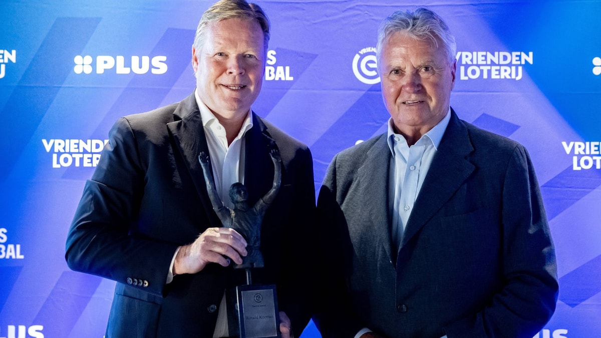 Ronald Koeman ontvangt Eredivisie Oeuvre Award