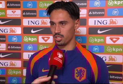 Tijjani Reijnders voor de camera van de NOS