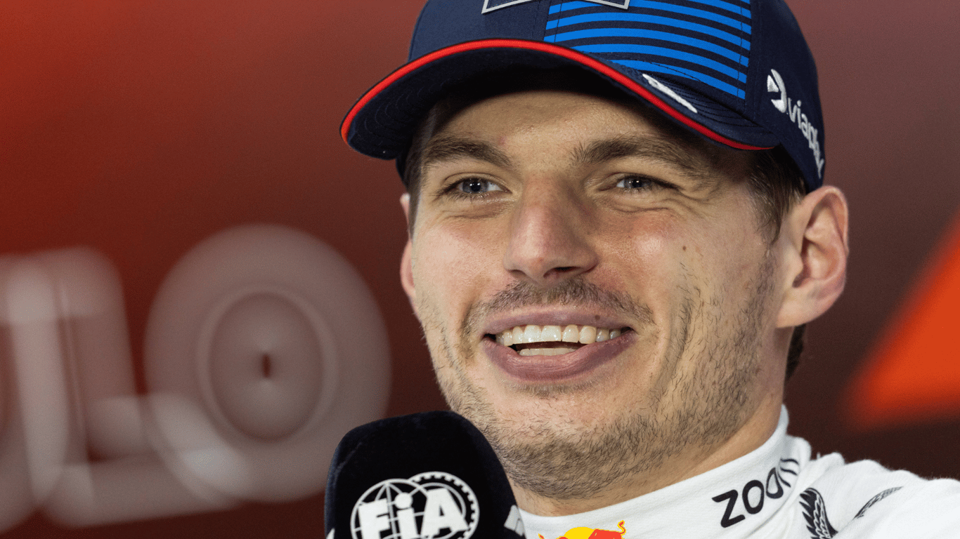 Max Verstappen tijdens de persconferentie van de Formule 1