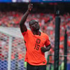 Brian Brobbey viert een doelpunt