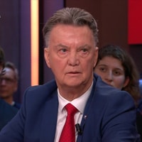 Louis van Gaal aan tafel bij Pauw & De Wit
