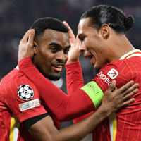 Ryan Gravenberch en Virgil van Dijk bij Liverpool