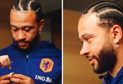 Memphis Depay krijgt diamanten ring