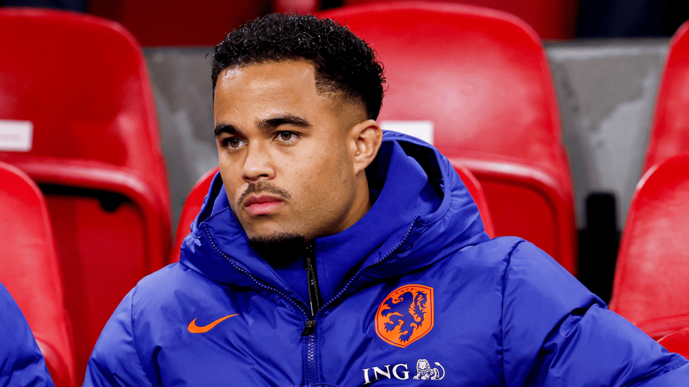 Justin Kluivert op de bank bij Oranje