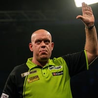 Michael van Gerwen zwaait publiek uit