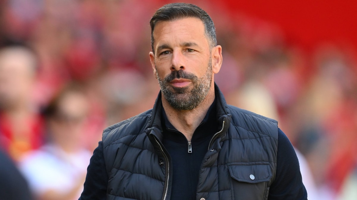 Ruud van Nistelrooij vertrekt per direct bij Leicester City