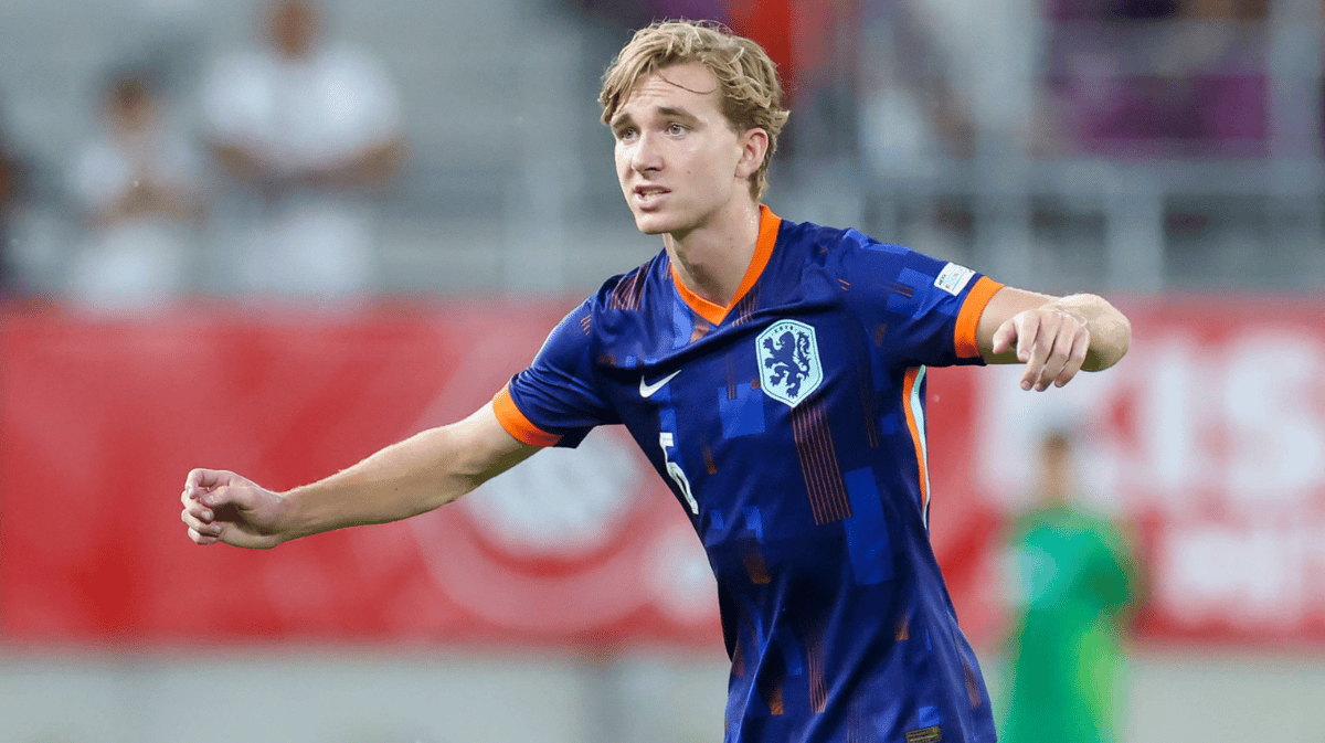 Tygo Land bij Oranje O19