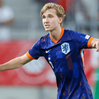 Tygo Land bij Oranje O19