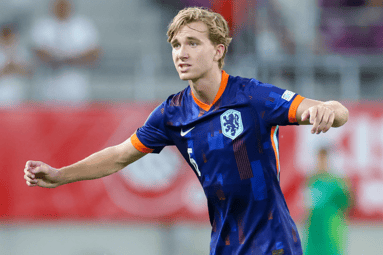 Tygo Land bij Oranje O19