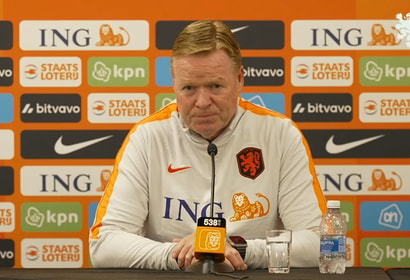 Ronald Koeman tijdens een persconferentie