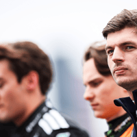 Max Verstappen sneert naar McLaren