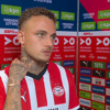 Noa Lang voor de camera's van ESPN