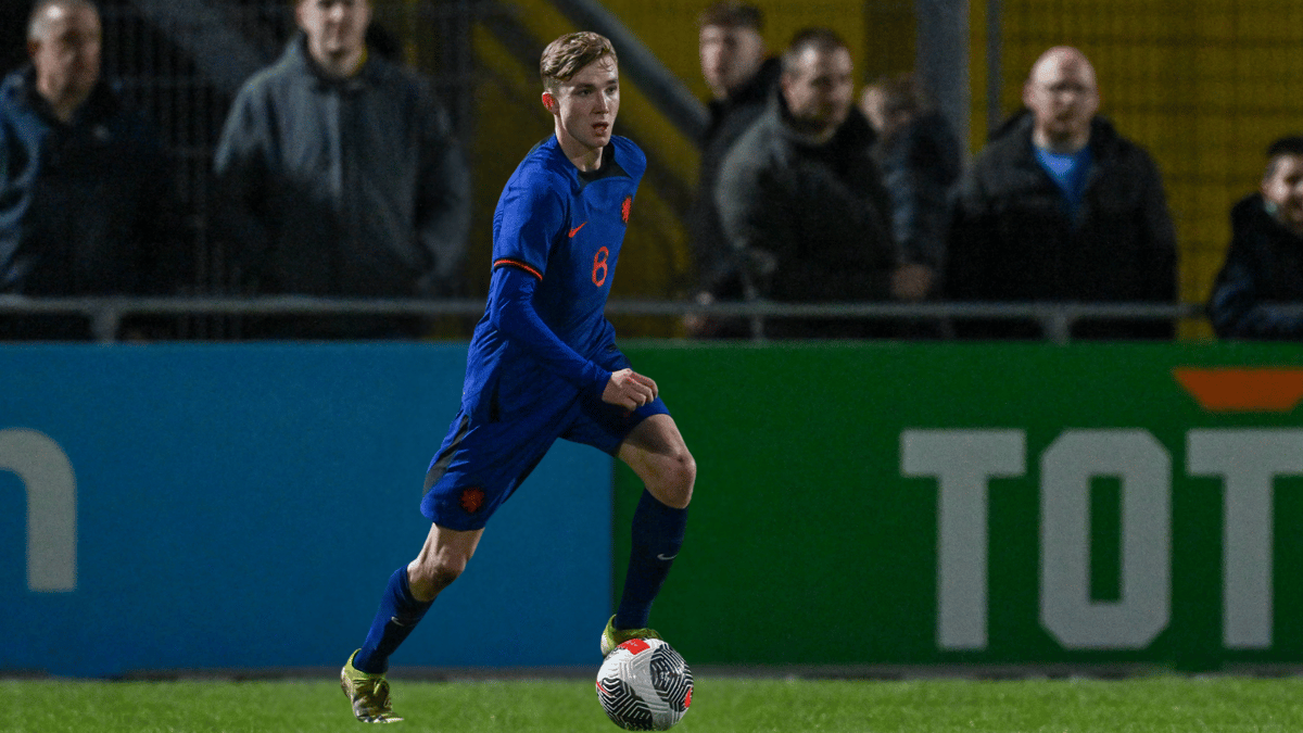 Tygo Land in actie voor Oranje O19