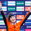 Antoinette Rijpma-de Jong viert haar overwinning