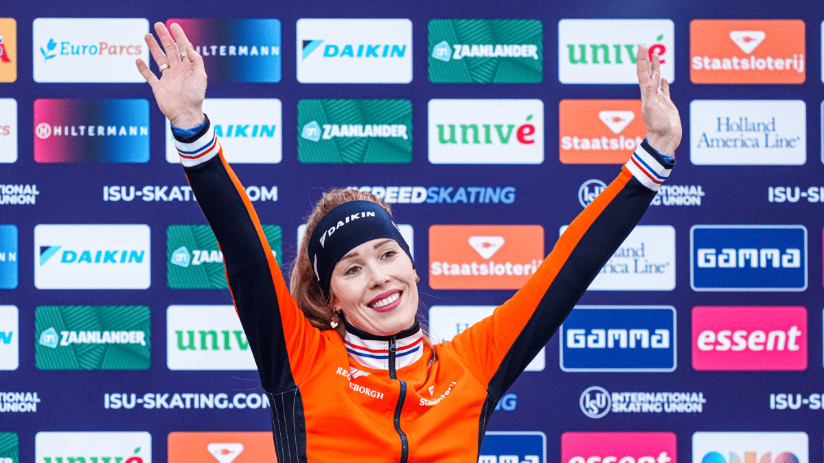 Antoinette Rijpma-de Jong viert haar overwinning