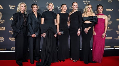 Daphne van Domselaar bij de uitreiking van de Ballon d'Or