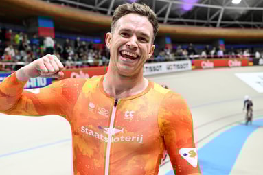 Harrie Lavreysen viert zijn overwinning