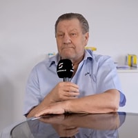 Jan Boskamp voor de camera van Sportnieuws.nl