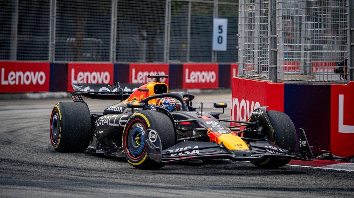 Max Verstappen in de RB21