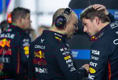 Gianpiero Lambiase in gesprek met Max Verstappen