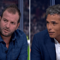 Rafael van der Vaart en Pierre van Hooijdonk bij de NOS