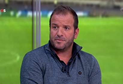 Rafael van der Vaart in de studio van de NOS