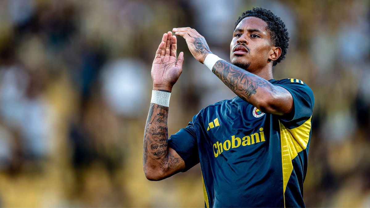 Jayden Oosterwolde bij Fenerbahçe
