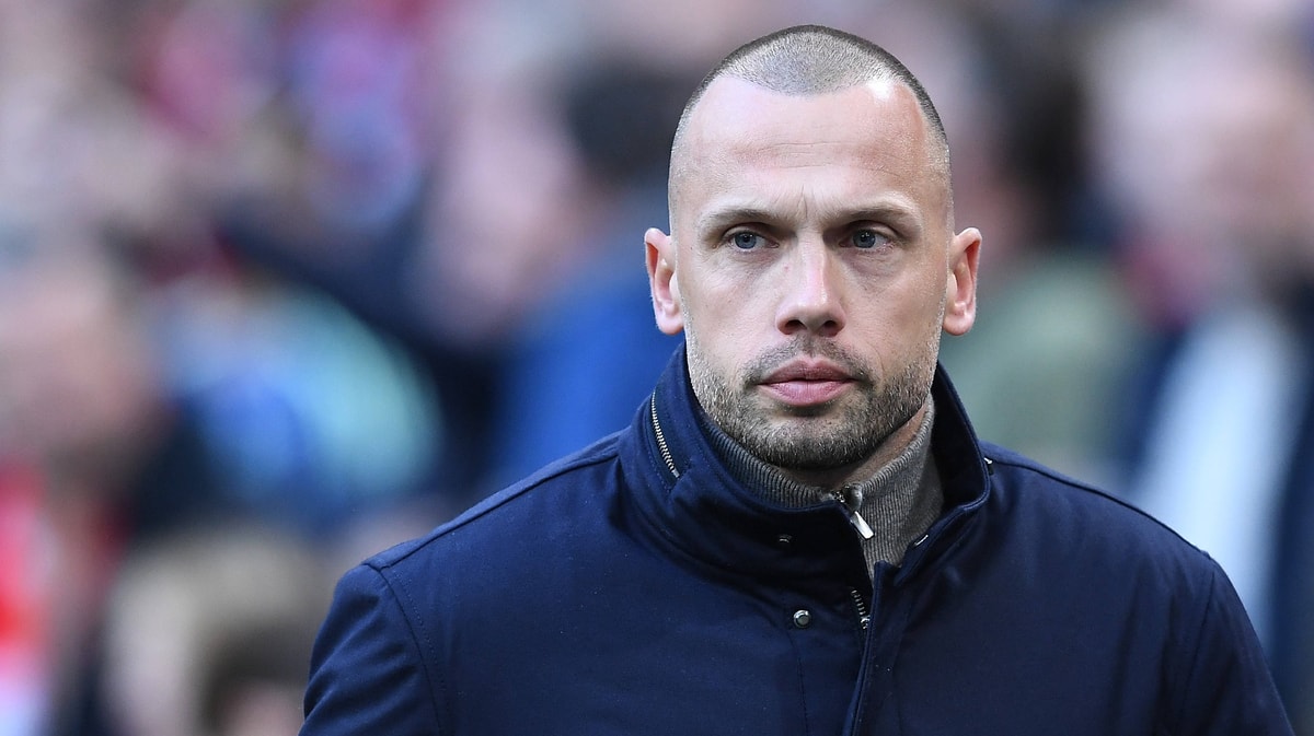 Heitinga baalt van zichzelf: Ajax-crisis dwingt tot harde zelfreflectie