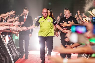Michael van Gerwen krijgt kritiek van fans na belediging Kroaat