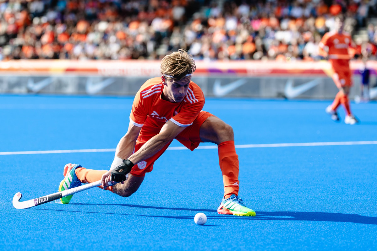 Justen Blok tijdens Nederland - India