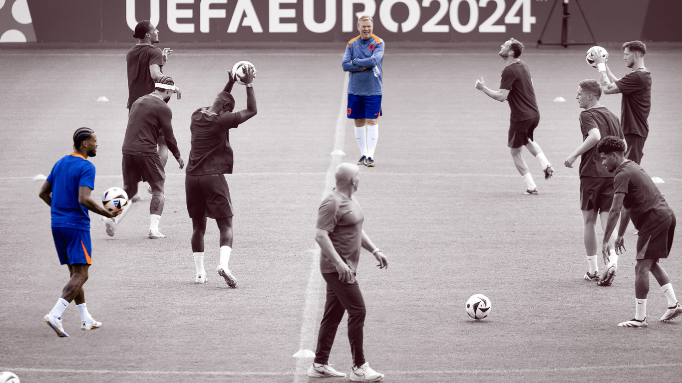 Het Nederlands elftal op een training in Wolfsburg