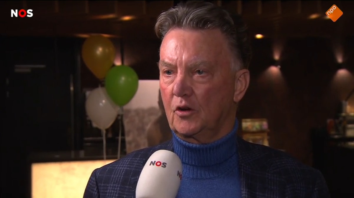 Louis van Gaal voor de camera van de NOS