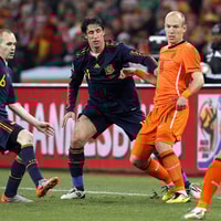 Arjen Robben (links) en Gregory van der Wiel tijdens de WK-finale