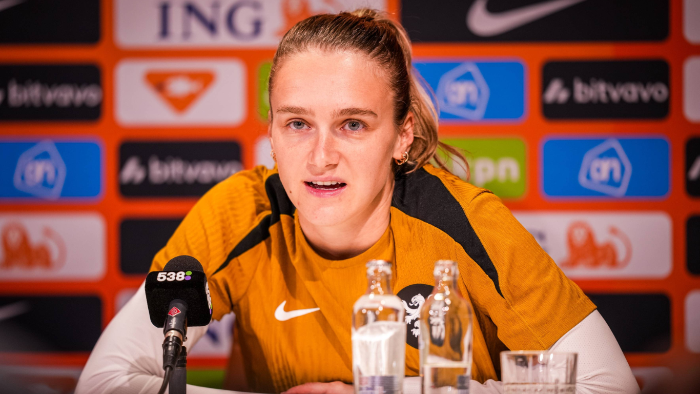 Jonker krijgt schop na van Miedema: 'We mogen daar best eerlijk in zijn'