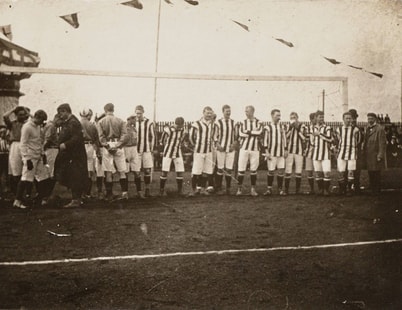 Nederland speelde op 22 oktober 1908 zijn eerste competitieve interland ooit.