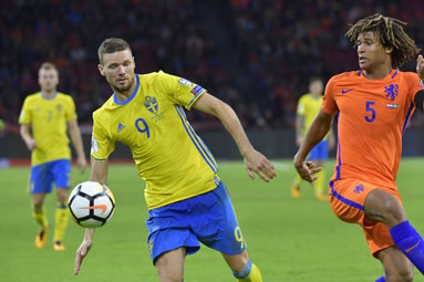 Nathan Aké op archiefbeeld tegen Zweden