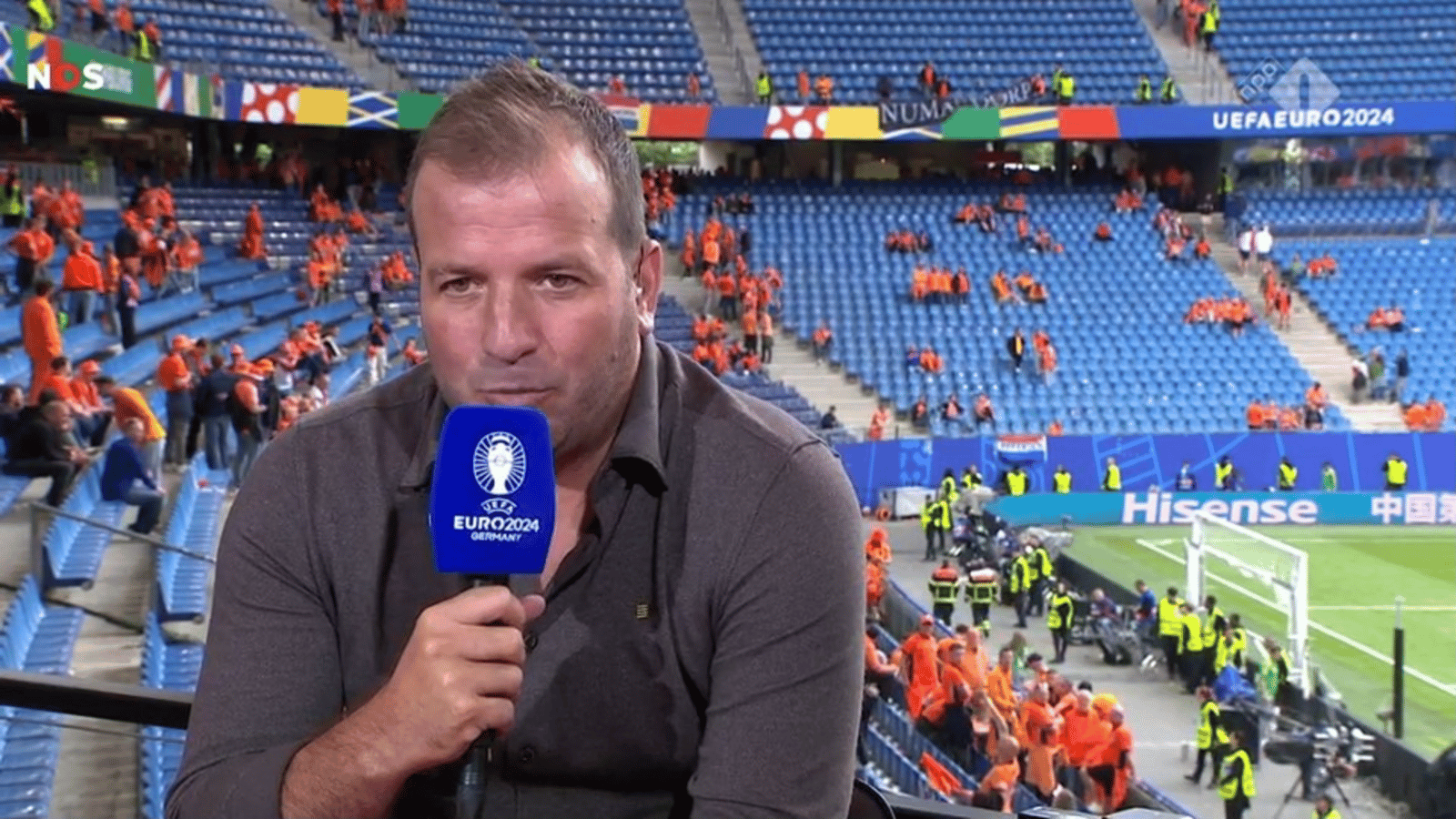 Rafael van der Vaart, analist van de NOS