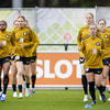 De Oranje Leeuwinnen tijdens de training 