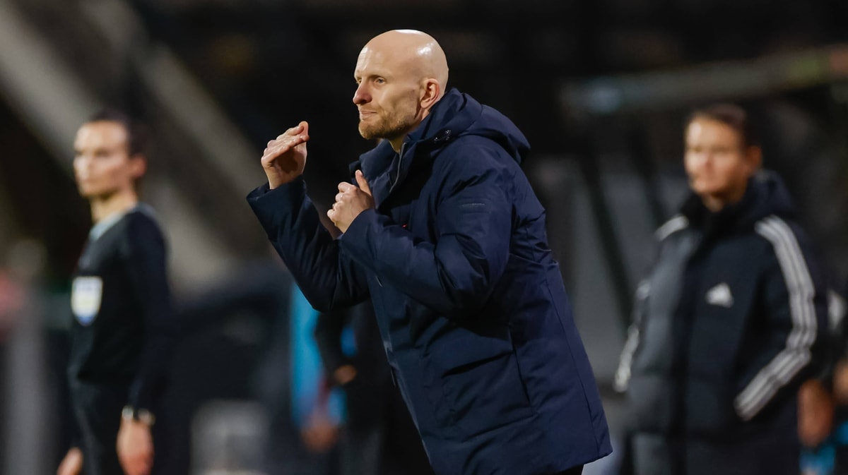 Arjan Veurink, bondscoach van de Oranje Leeuwinnen